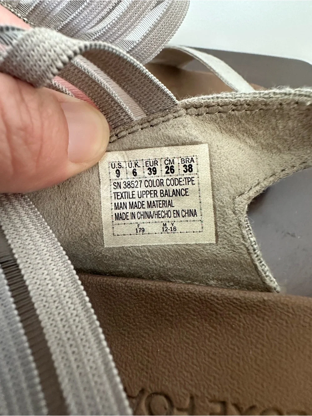Skechers Beverlee Sheer Luck Wedge Sandal Womens Size 9